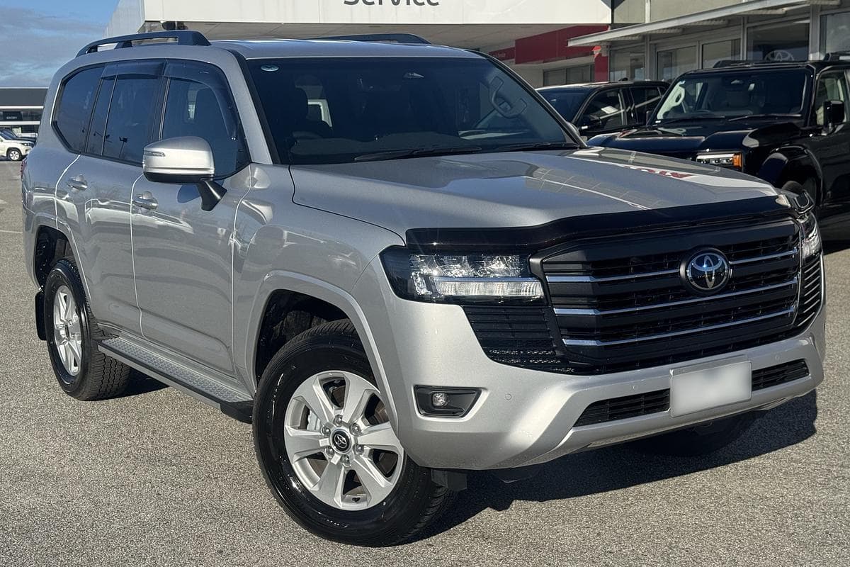 2026 Toyota Landcruiser GXL in Silver