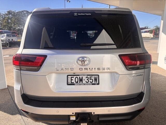 2021 Toyota Landcruiser Sahara in Silver