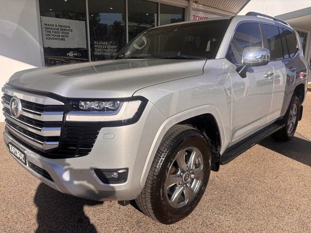 2021 Toyota Landcruiser Sahara in Silver