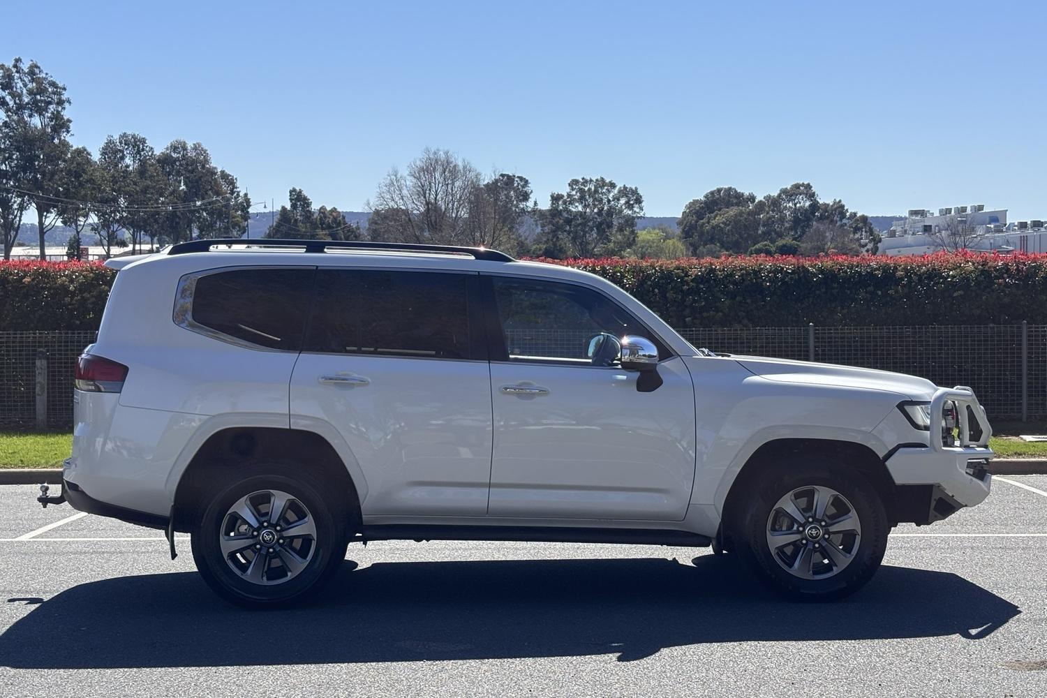 2022 Toyota Landcruiser Sahara in White