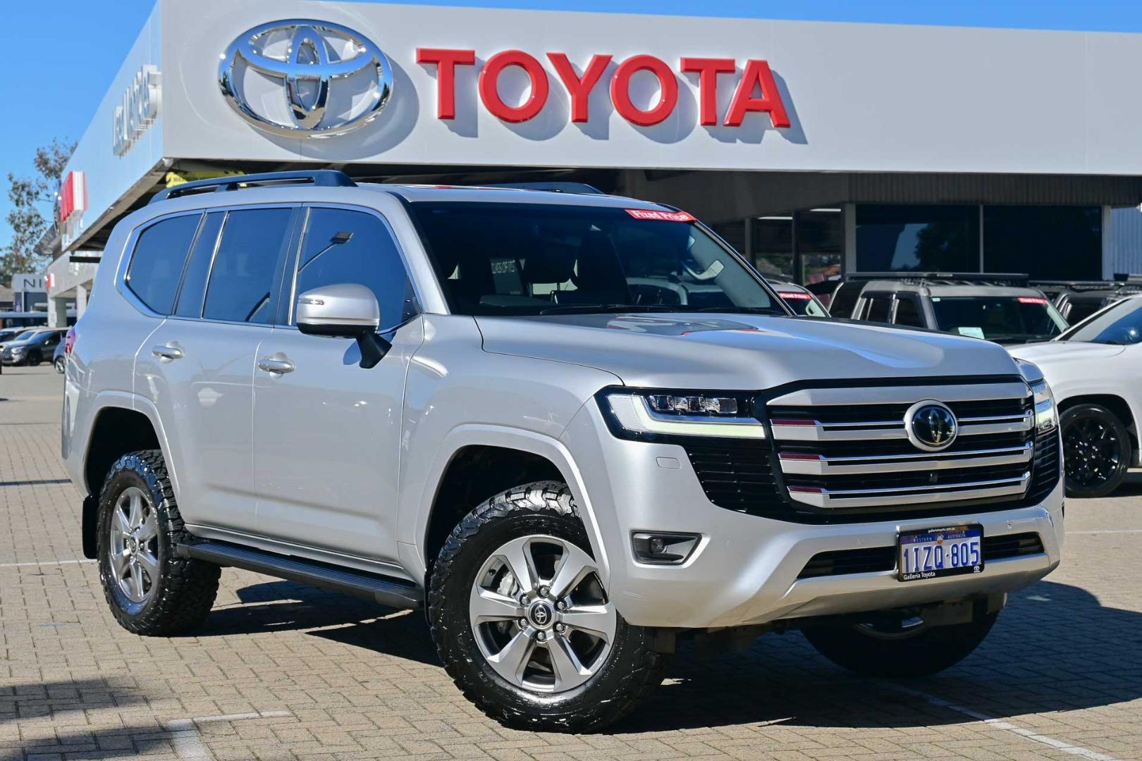 2022 Toyota Landcruiser VX in Silver