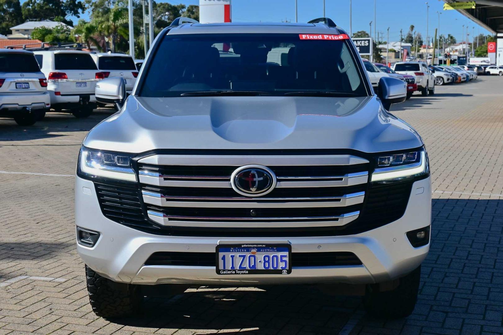 2022 Toyota Landcruiser VX in Silver