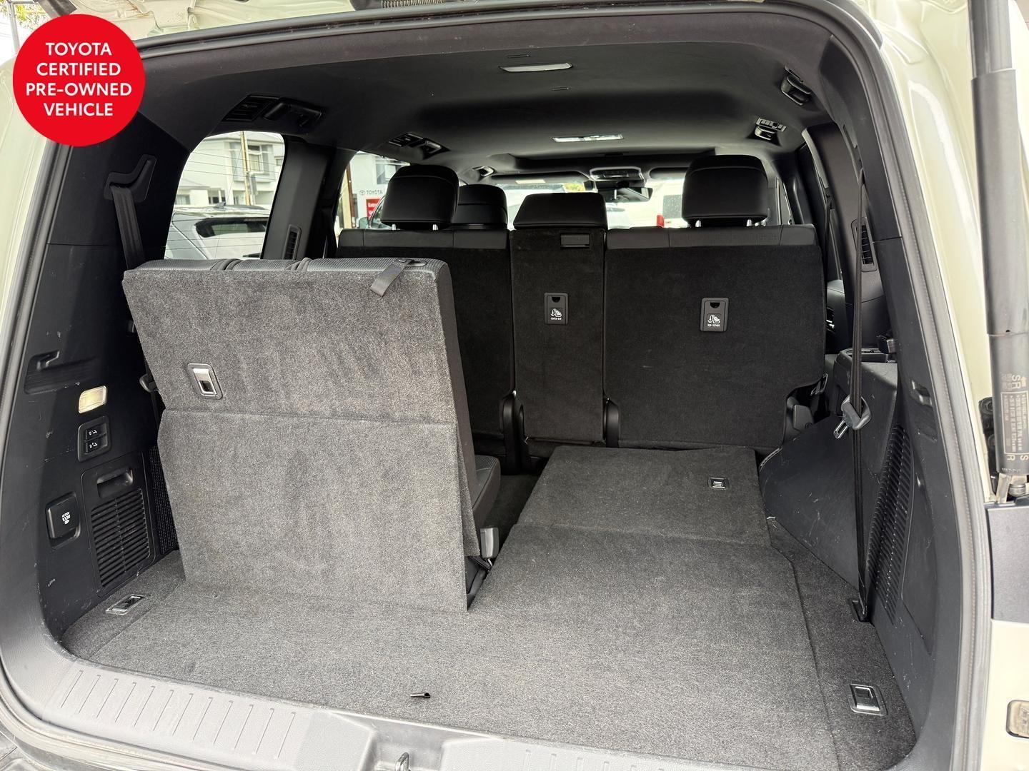 2023 Toyota Landcruiser 300 Sahara in White