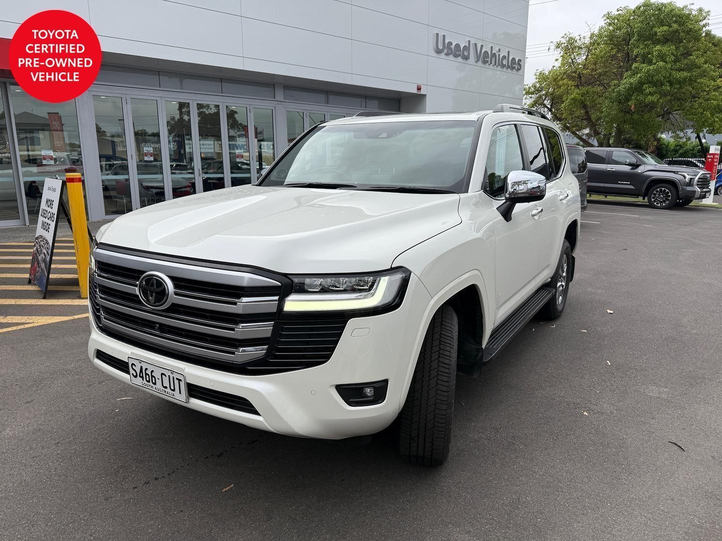 2023 Toyota Landcruiser 300 Sahara in White