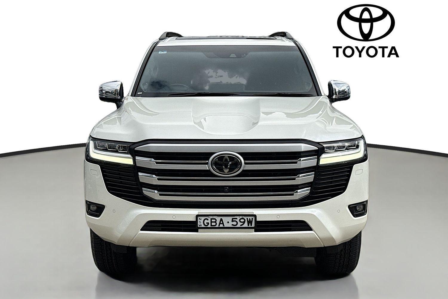 2023 Toyota Landcruiser Sahara in White