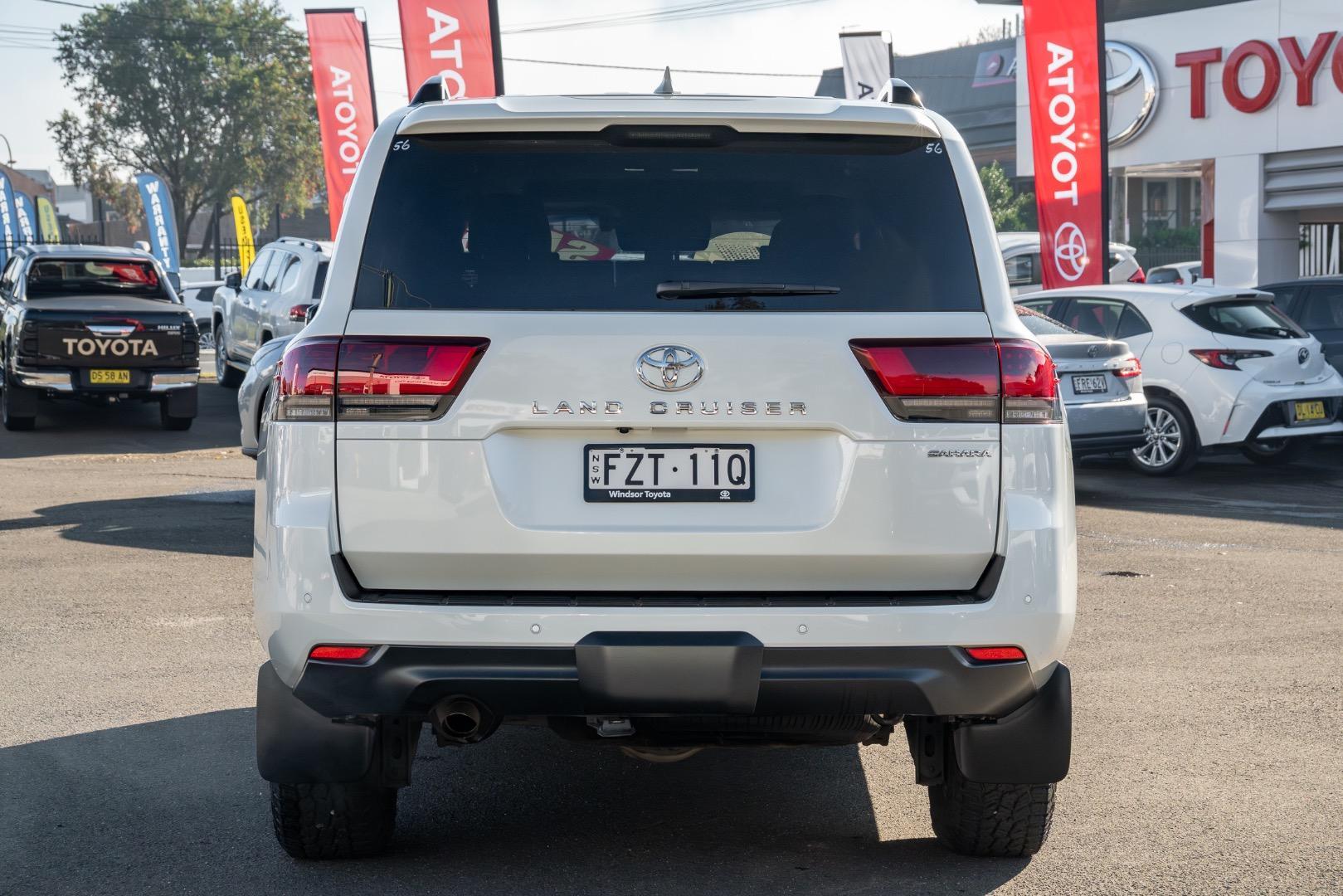 2024 Toyota Landcruiser Sahara in White