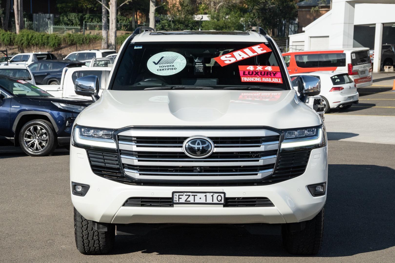 2024 Toyota Landcruiser Sahara in White