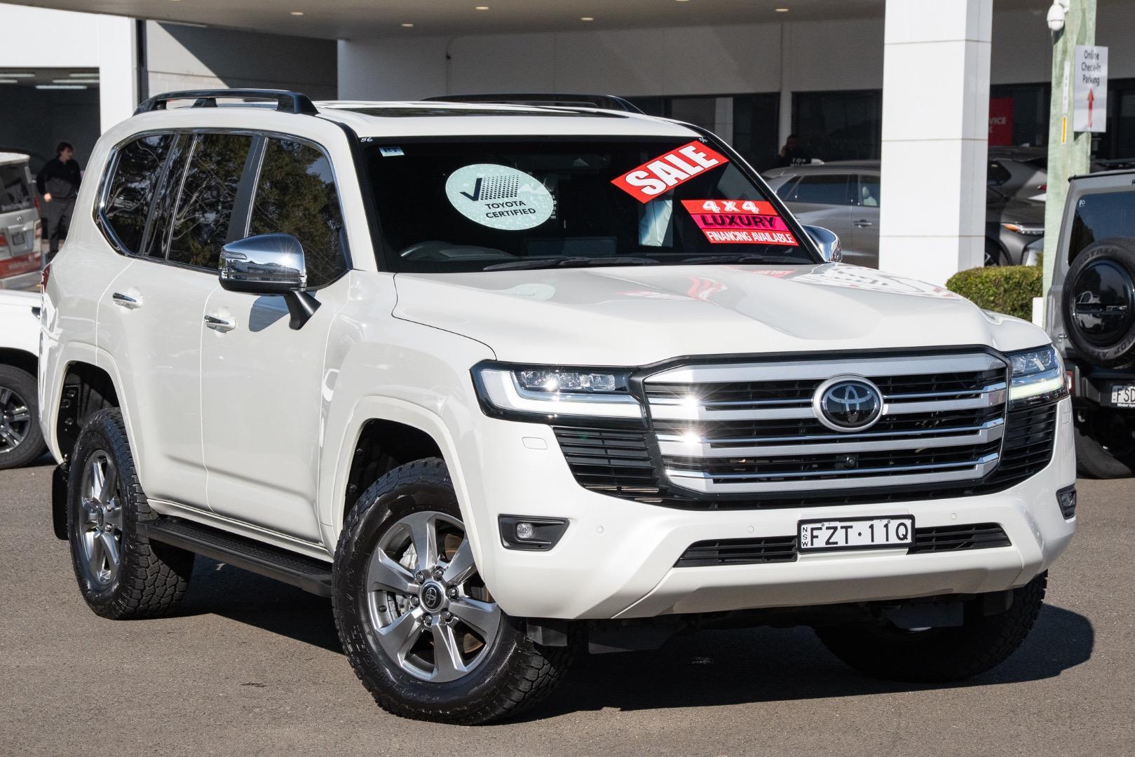 2024 Toyota Landcruiser Sahara in White