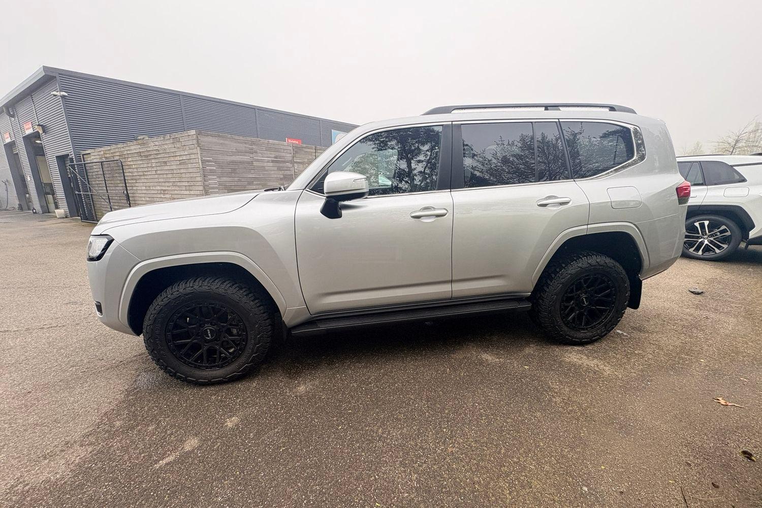 2024 Toyota Landcruiser VX in Silver