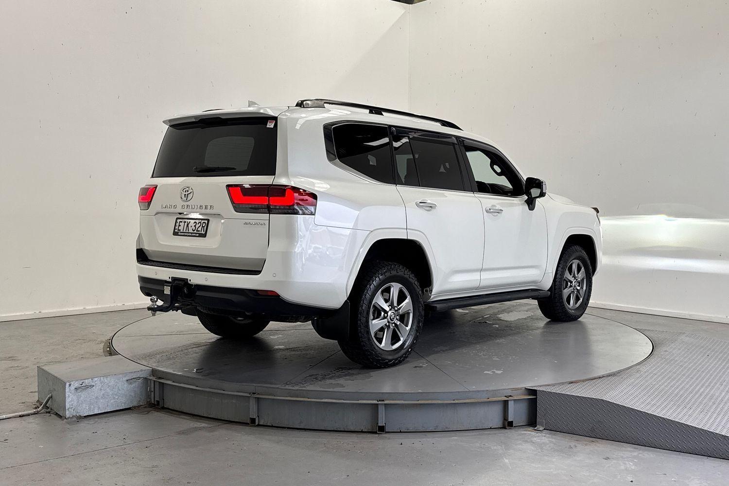 2022 Toyota Landcruiser Sahara in White