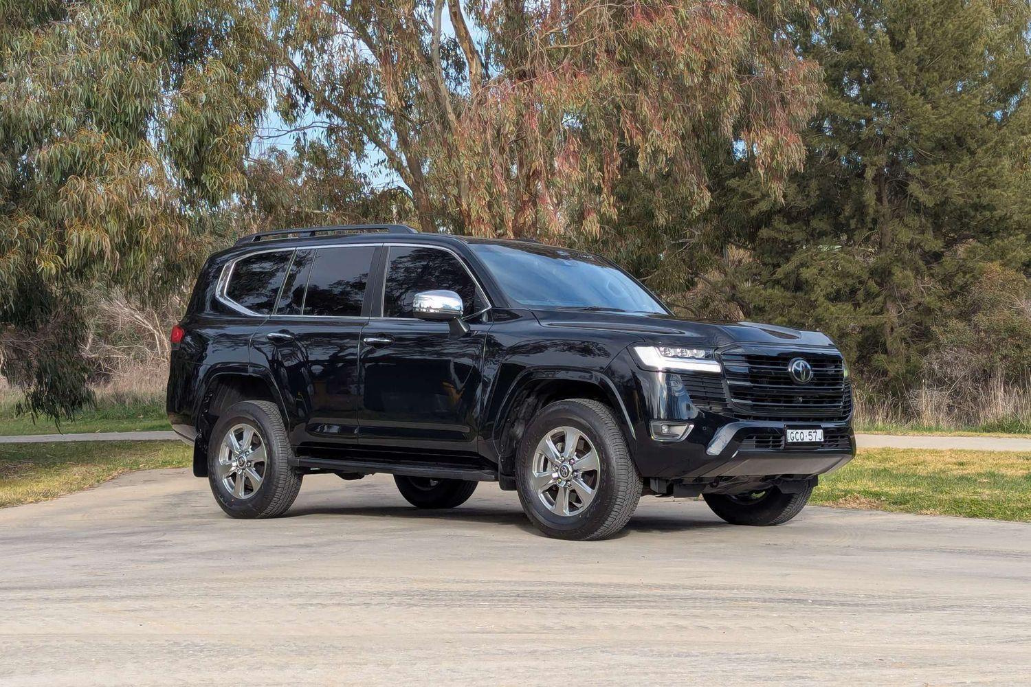 2022 Toyota Landcruiser Sahara in Black