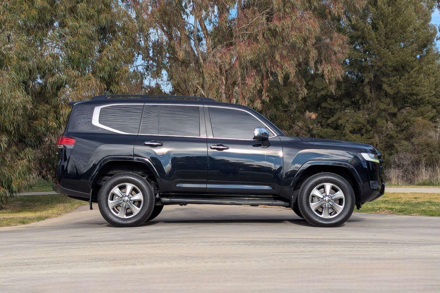2022 Toyota Landcruiser Sahara in Black