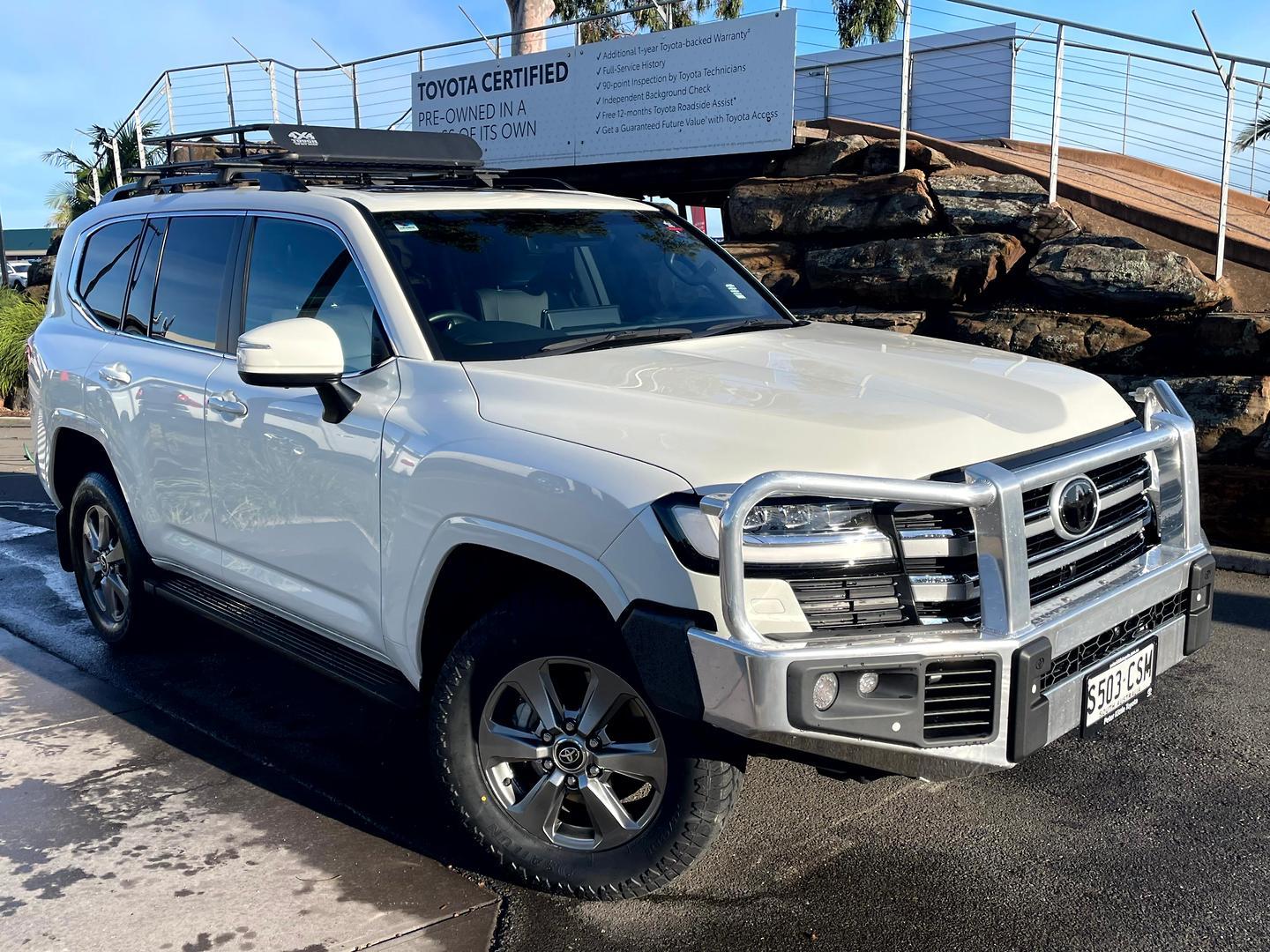 2022 Toyota Landcruiser VX in White
