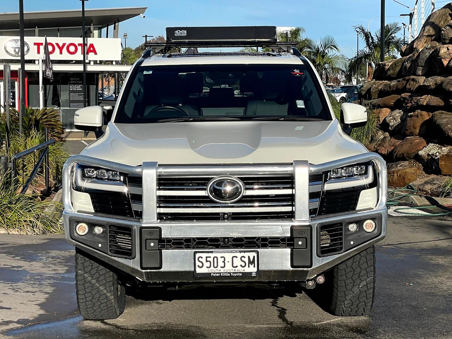 2022 Toyota Landcruiser VX in White