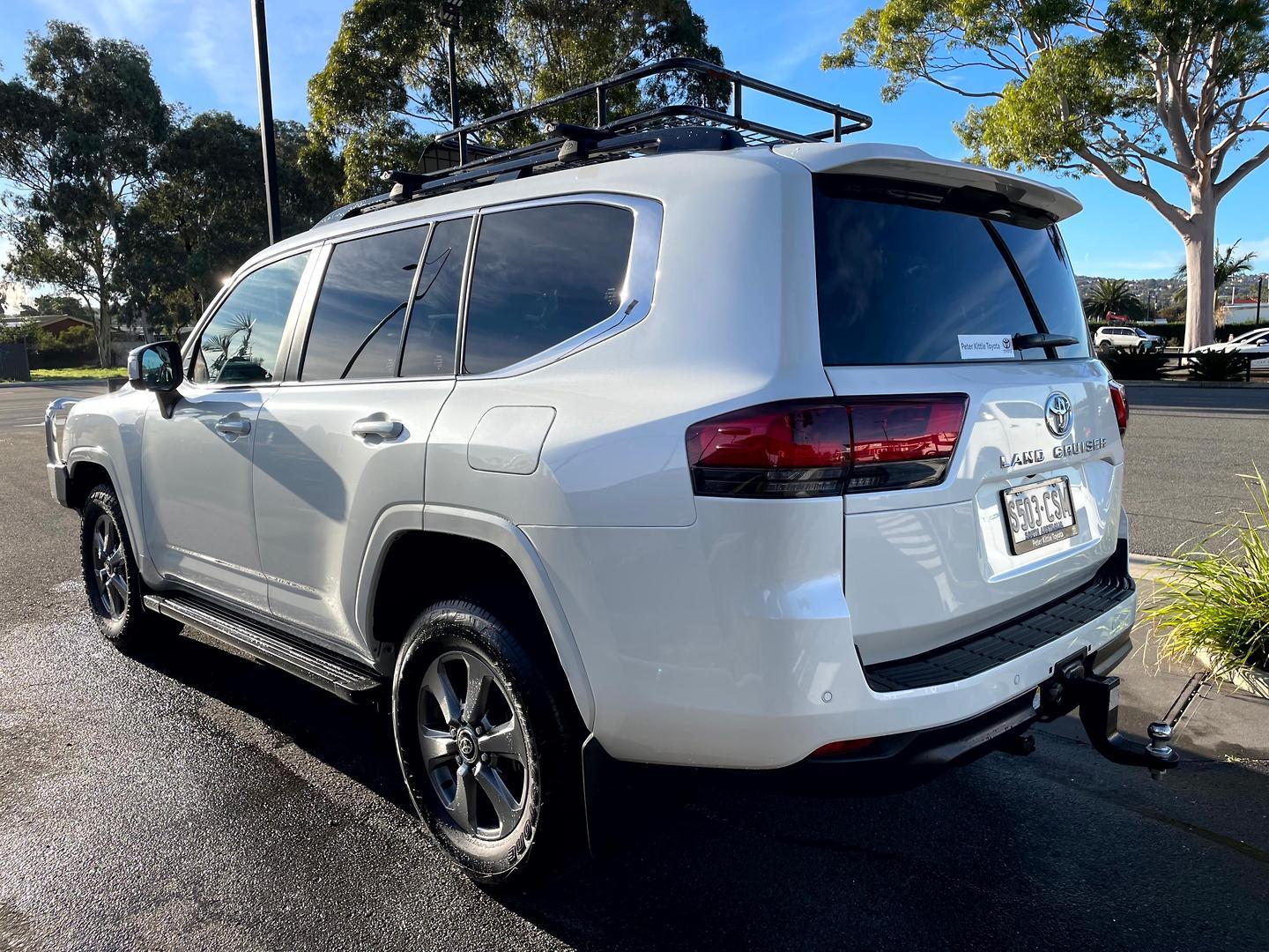 2022 Toyota Landcruiser VX in White