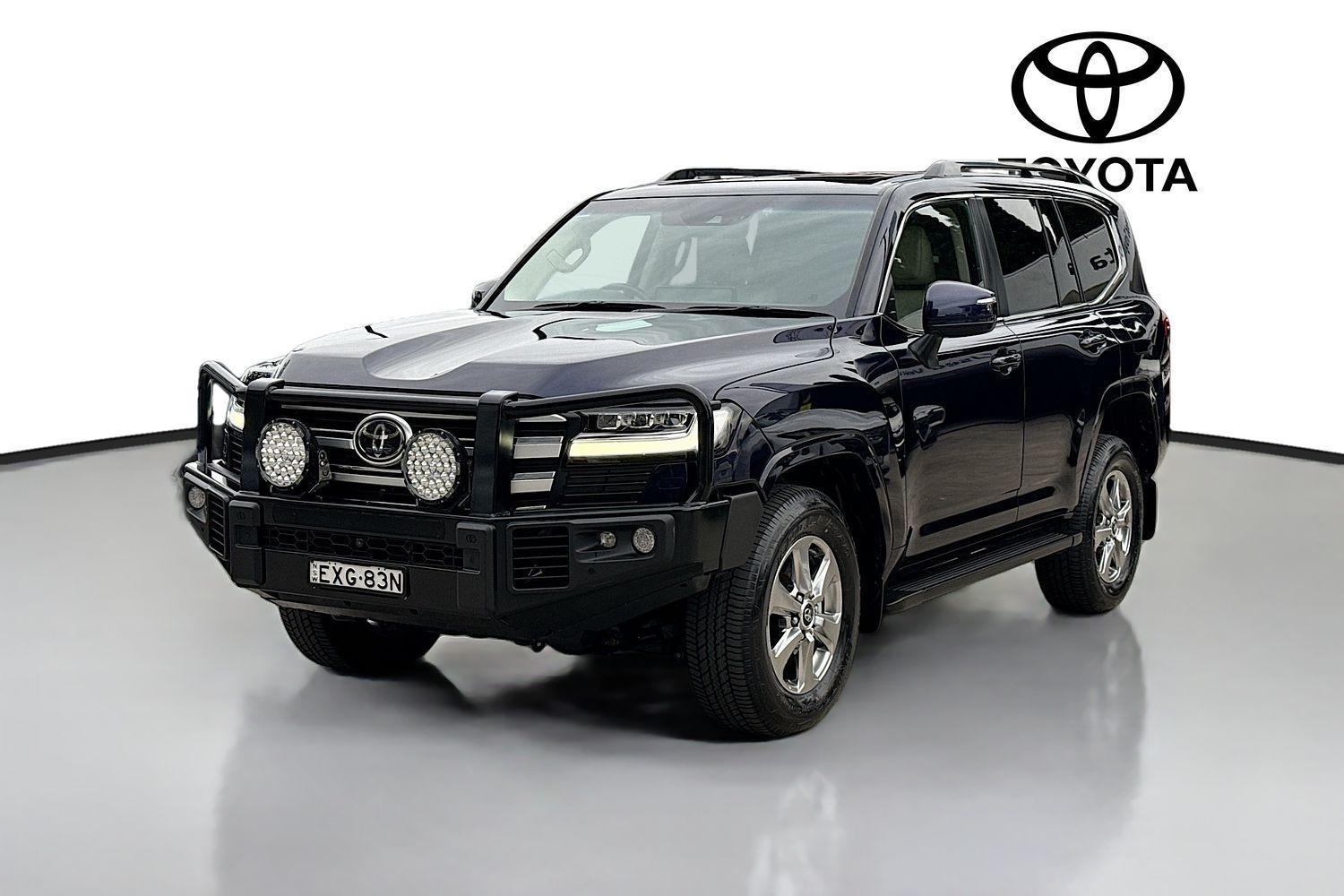2022 Toyota Landcruiser VX in Blue