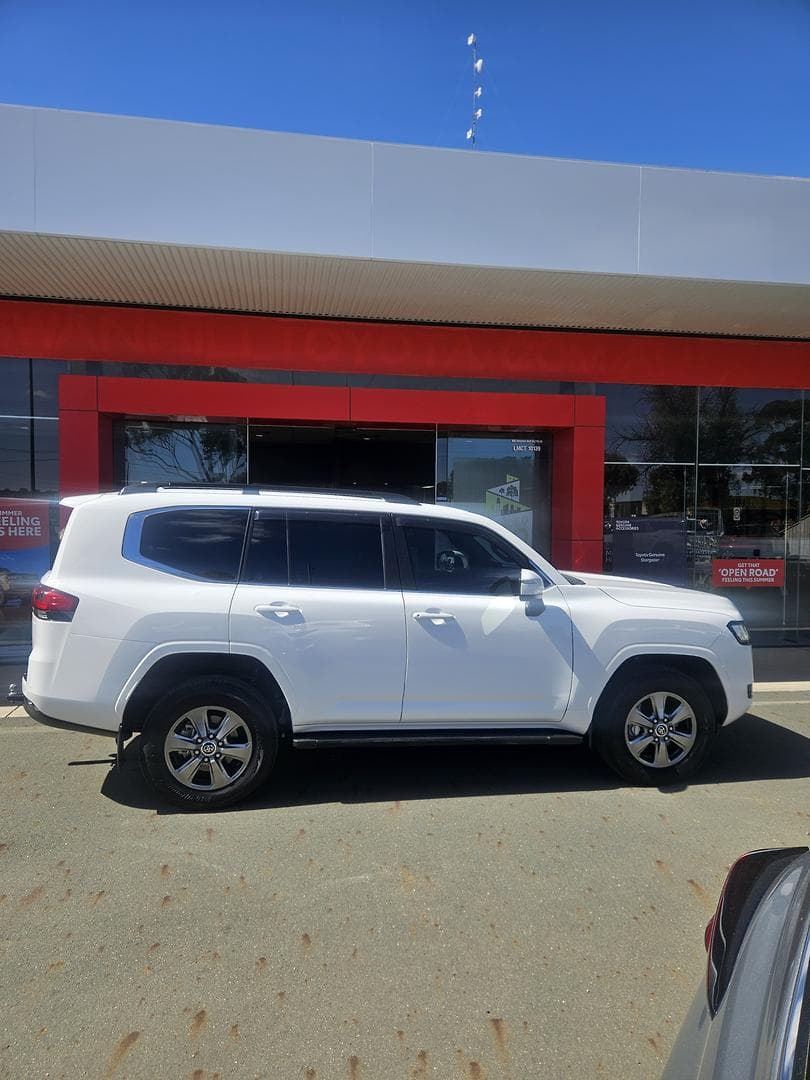 2023 Toyota Landcruiser 300 VX in White