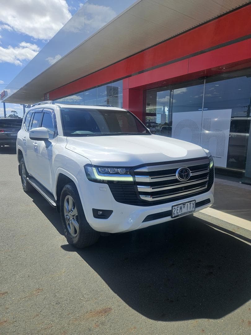 2023 Toyota Landcruiser VX in White