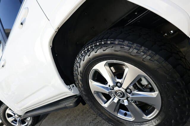 2023 Toyota Landcruiser VX in White