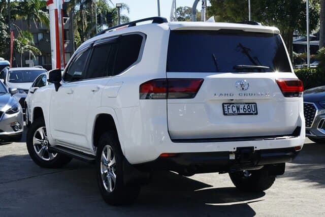 2023 Toyota Landcruiser VX in White