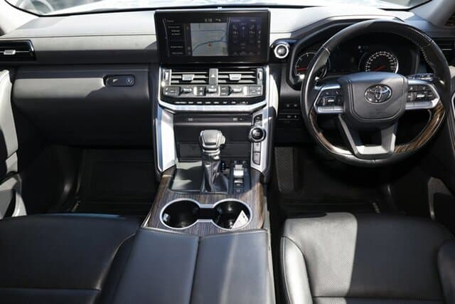 2023 Toyota Landcruiser VX in White