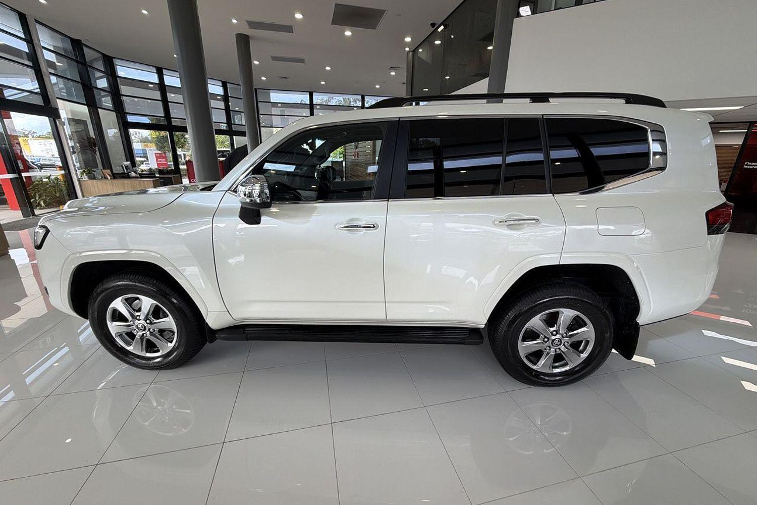 2023 Toyota Landcruiser Sahara in White