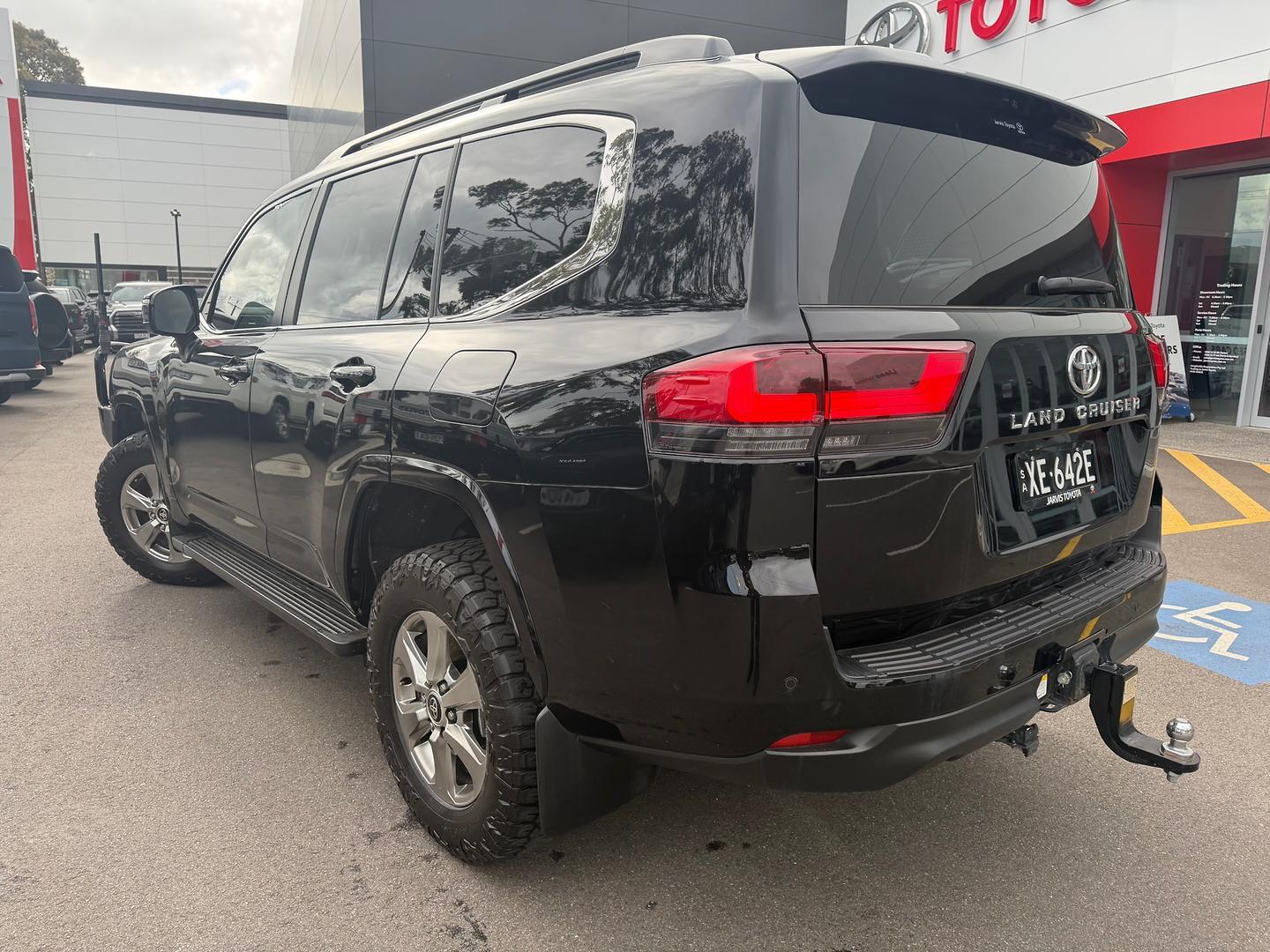 2024 Toyota Landcruiser 300 VX in Black