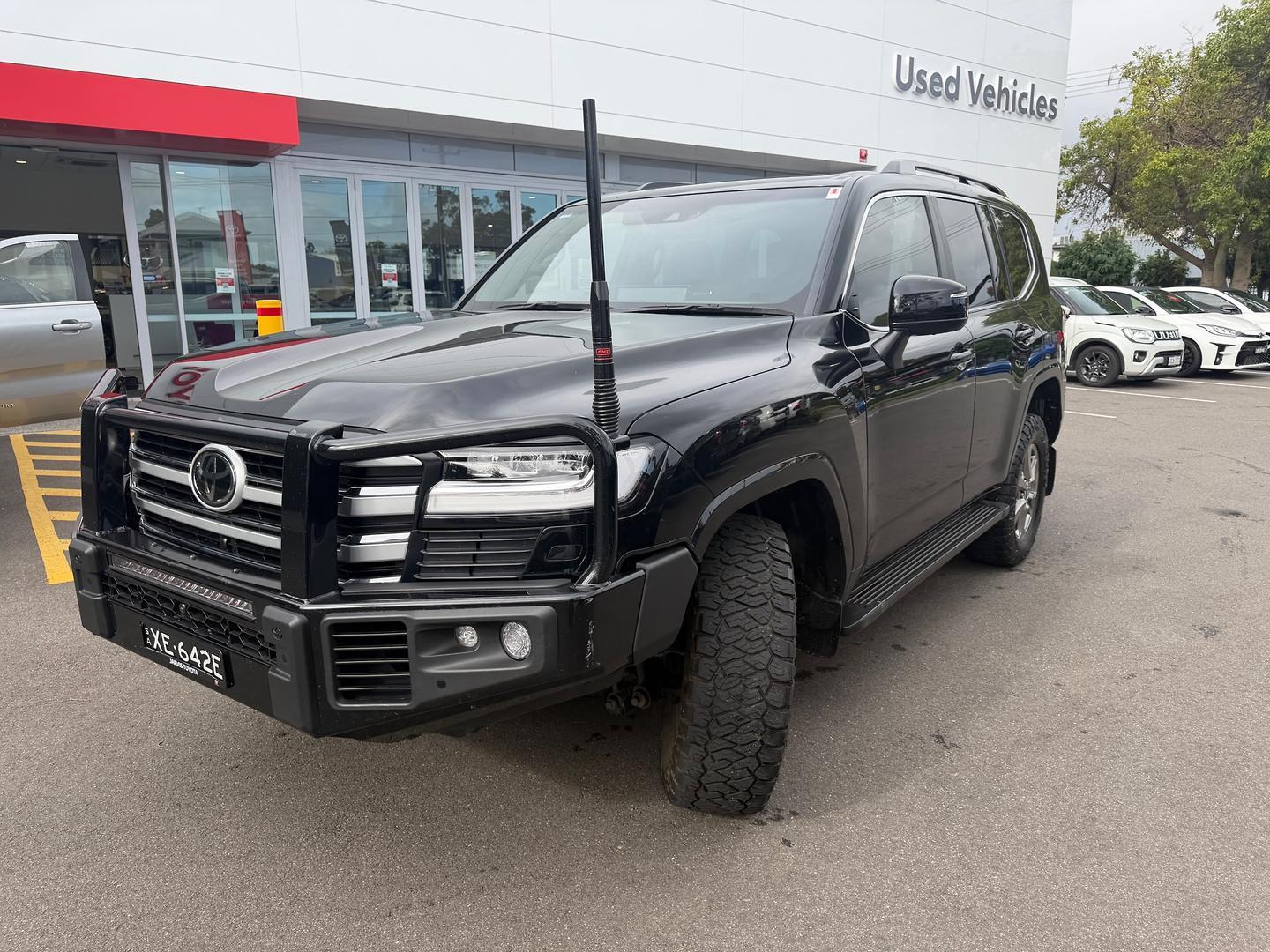 2024 Toyota Landcruiser 300 VX in Black