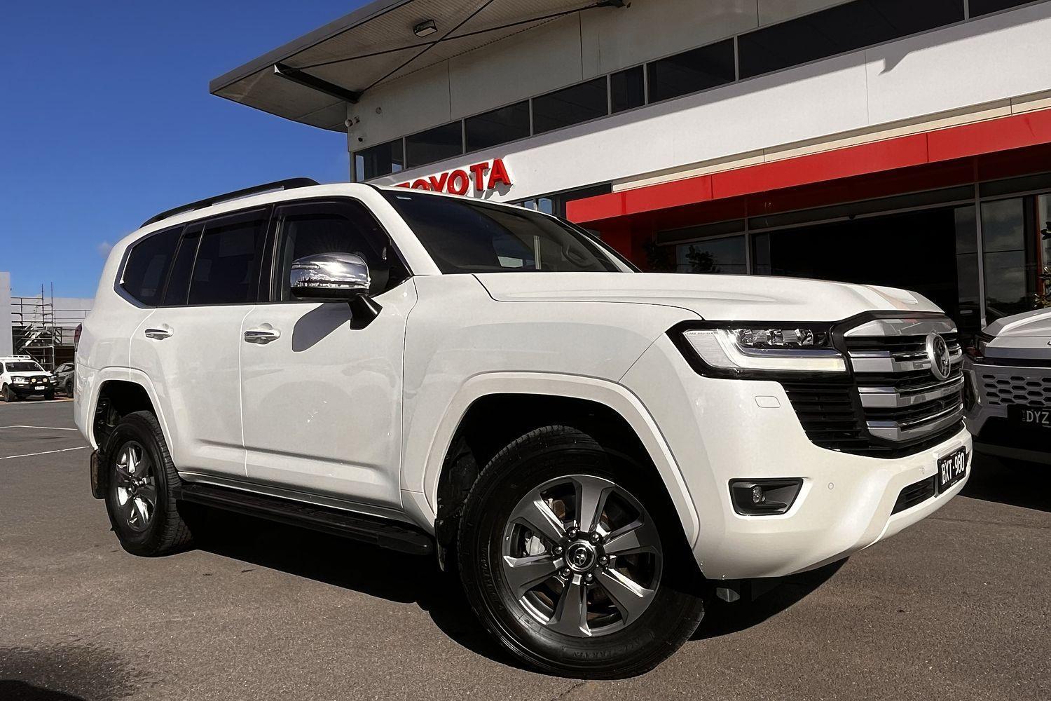 2022 Toyota Landcruiser Sahara in White