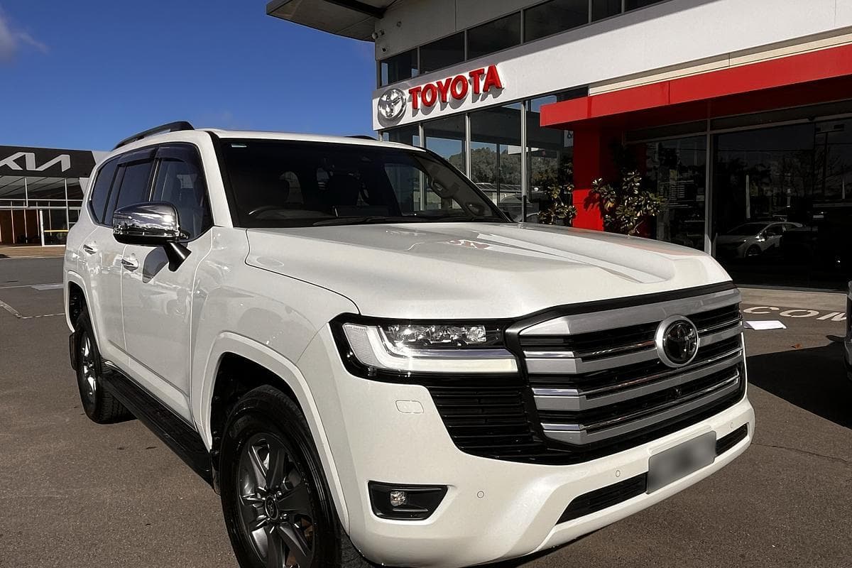 2022 Toyota Landcruiser Sahara in White
