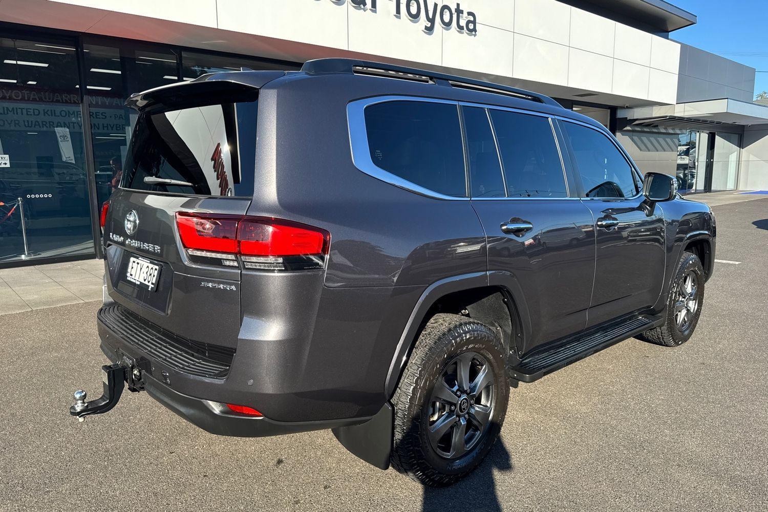 2022 Toyota Landcruiser Sahara in Silver