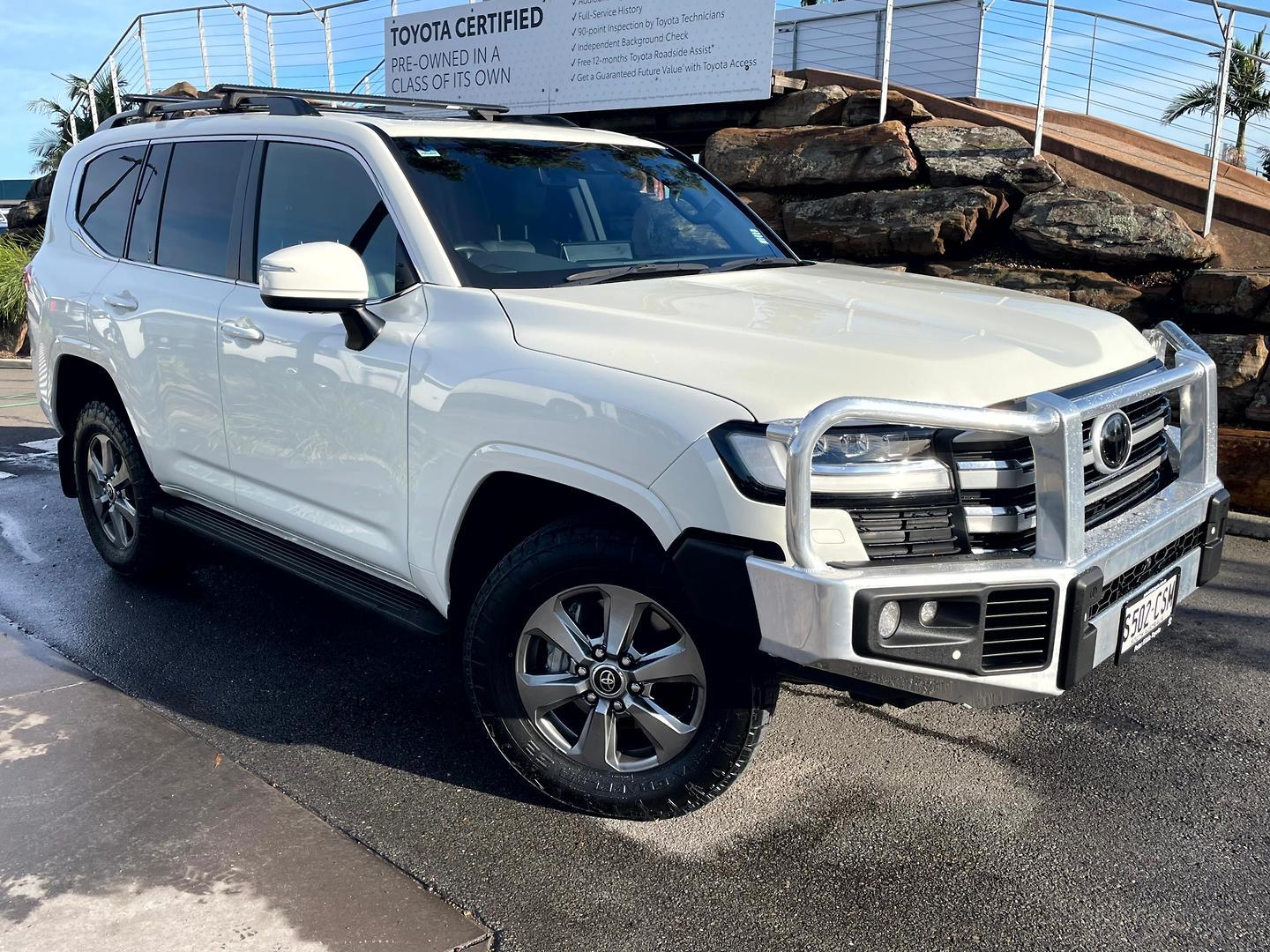 2022 Toyota Landcruiser VX in White