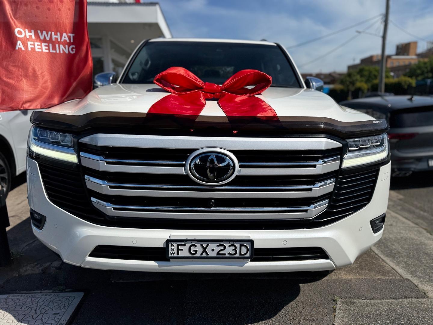 2024 Toyota Landcruiser Sahara in White