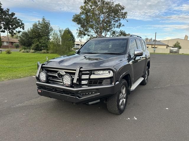 2022 Toyota Landcruiser Sahara in Silver