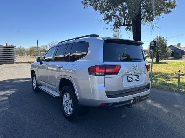 2022 Toyota Landcruiser GXL in Silver