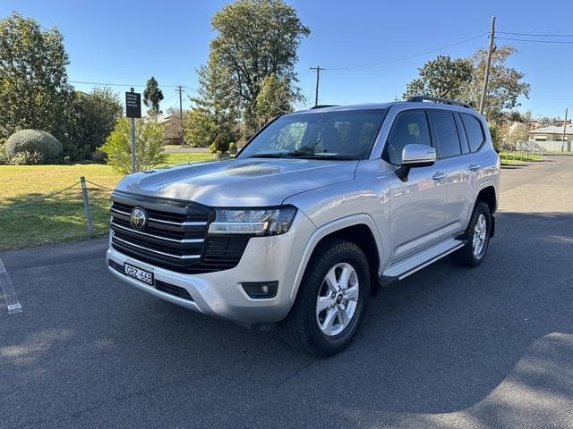 2022 Toyota Landcruiser GXL in Silver