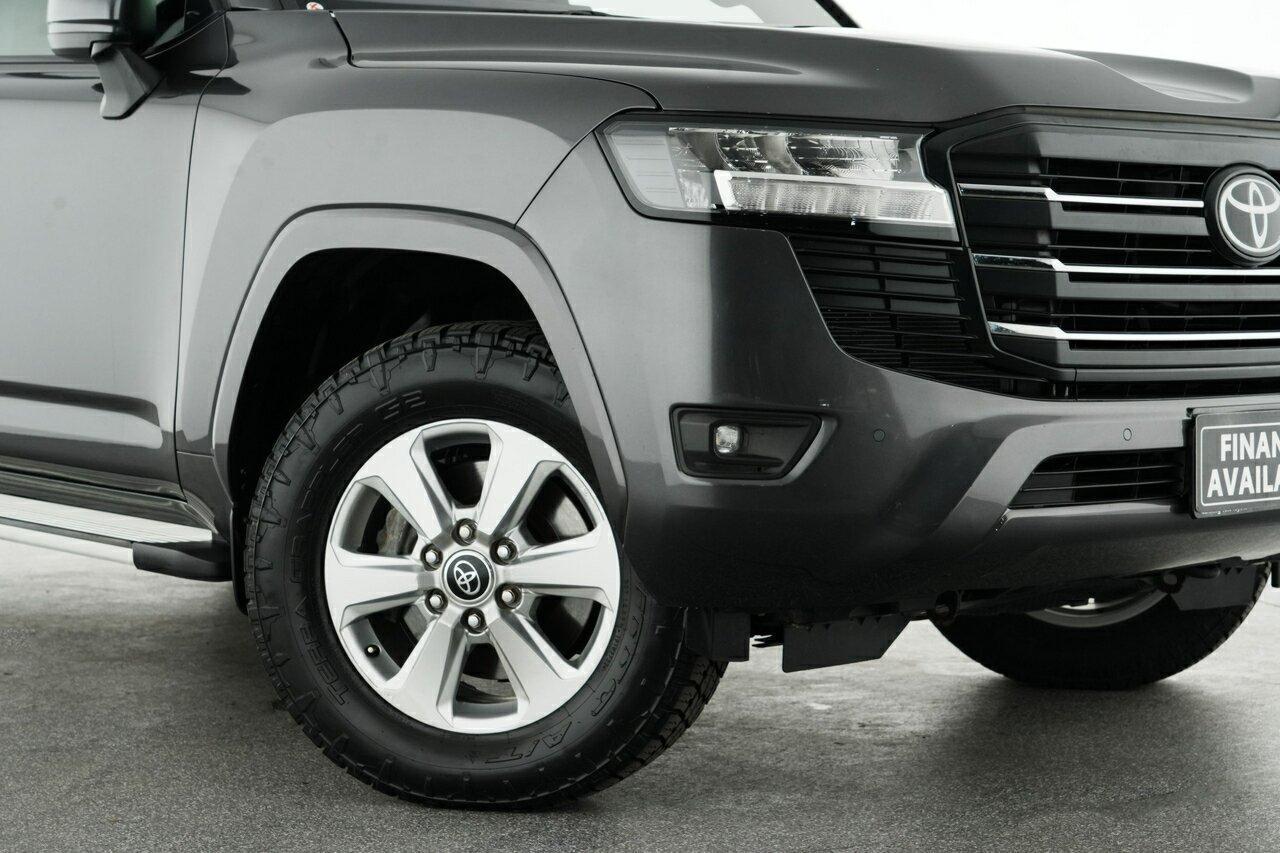 2022 Toyota Landcruiser GXL in Silver