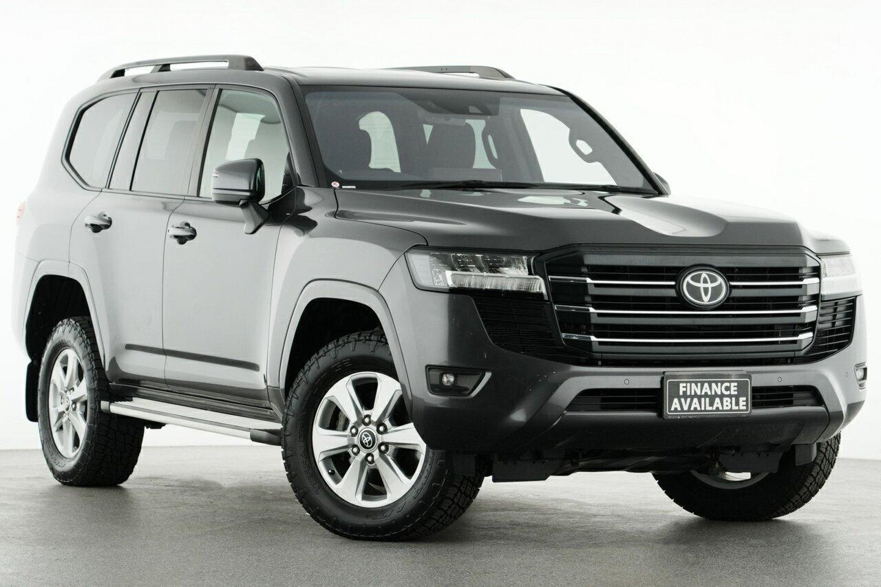 2022 Toyota Landcruiser GXL in Silver