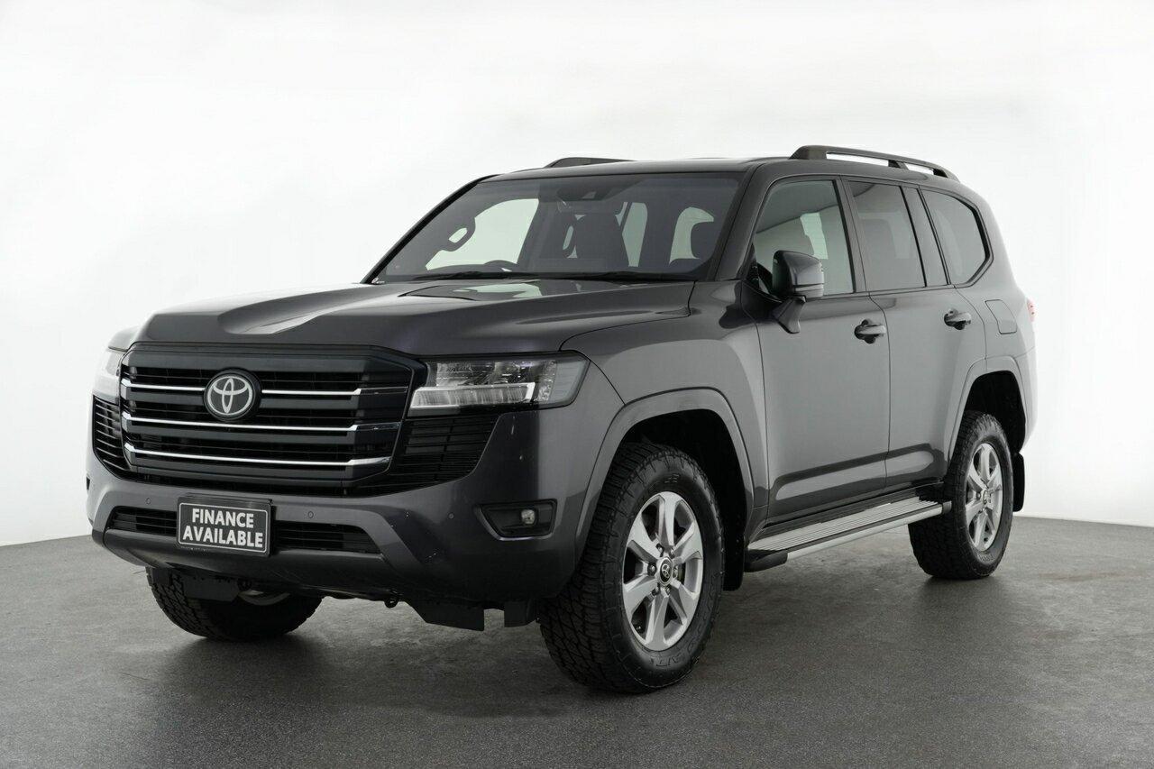 2022 Toyota Landcruiser GXL in Silver