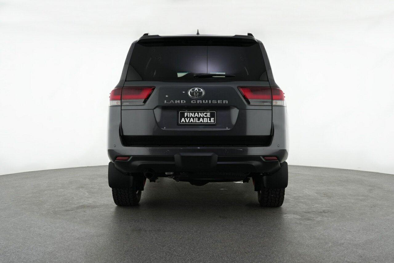 2022 Toyota Landcruiser GXL in Silver