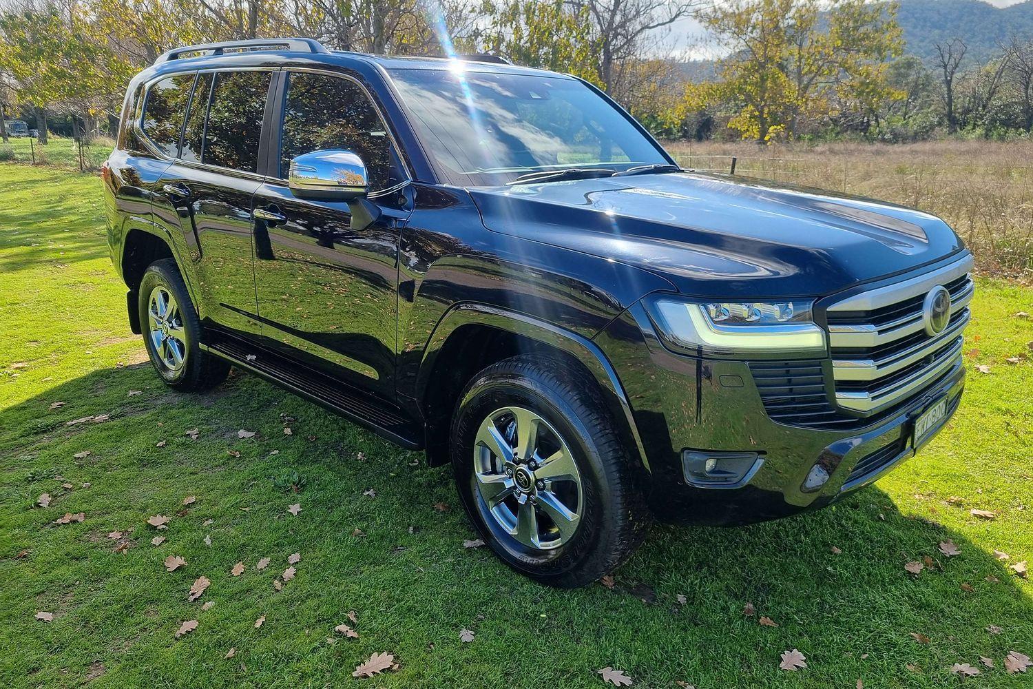 2022 Toyota Landcruiser Sahara in Black