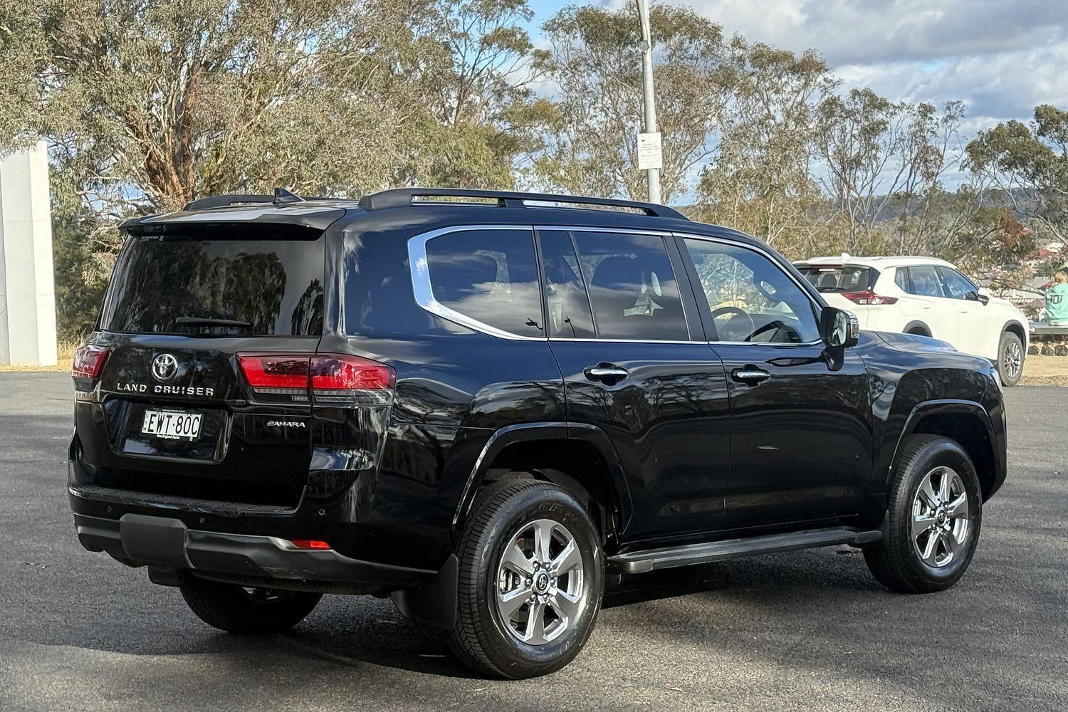 2022 Toyota Landcruiser Sahara in Black