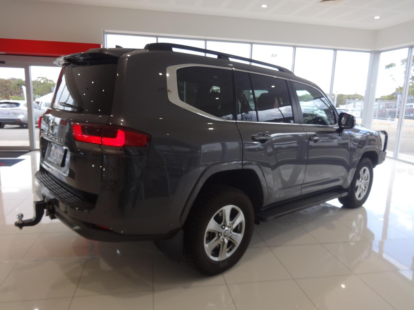 2023 Toyota Landcruiser 300 VX in Silver