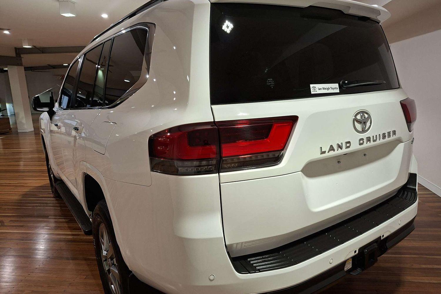 2023 Toyota Landcruiser Sahara in White