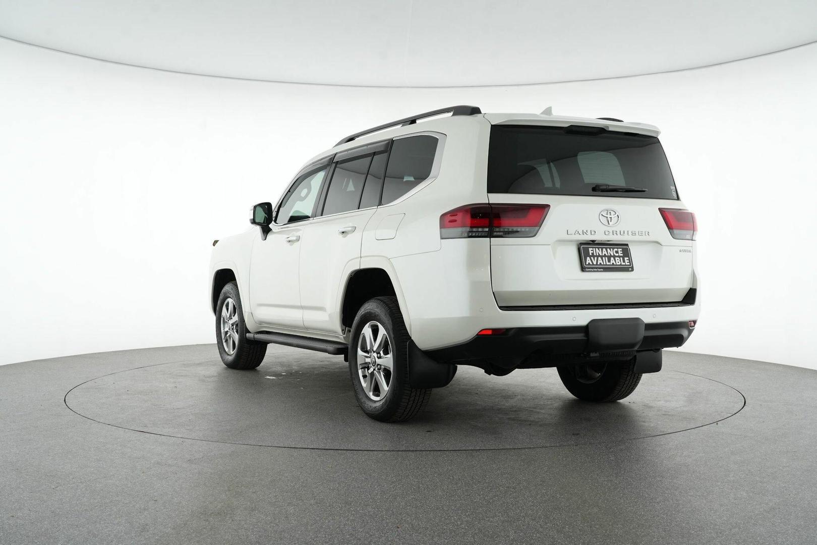 2023 Toyota Landcruiser Sahara in White