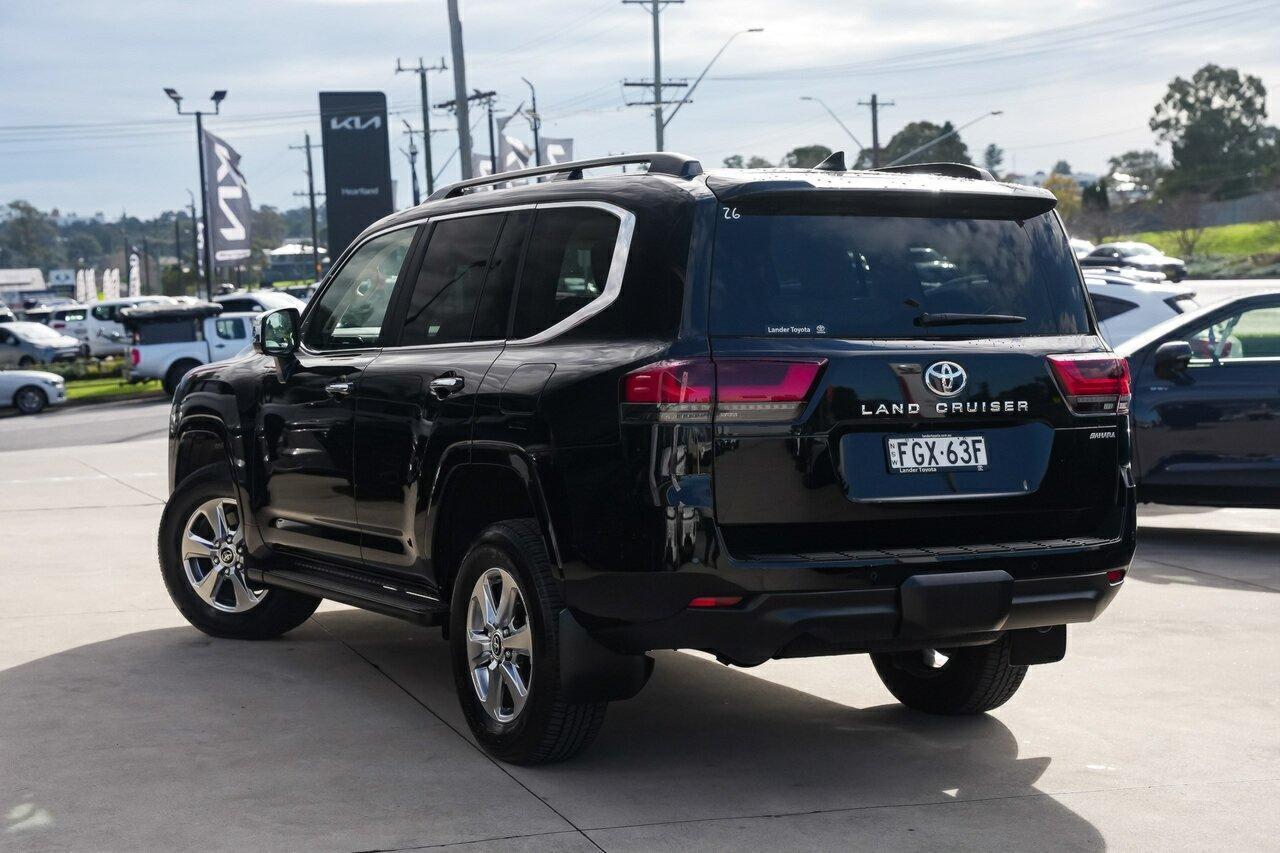 2024 Toyota Landcruiser Sahara in Black