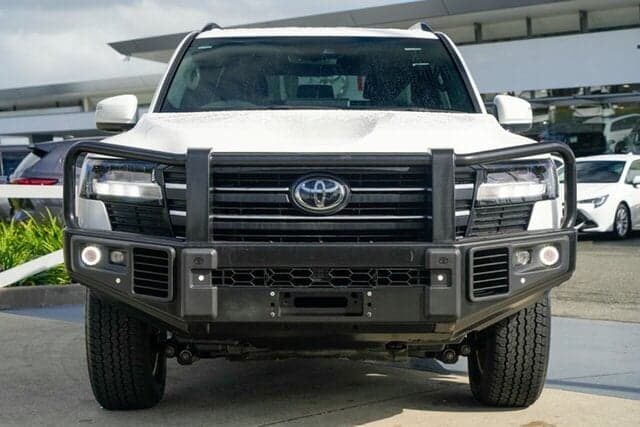2024 Toyota Landcruiser GXL in White