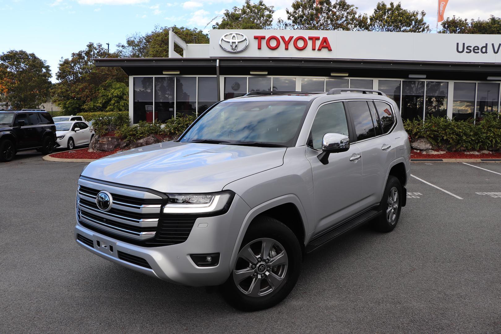 2025 Toyota Landcruiser Sahara in Silver