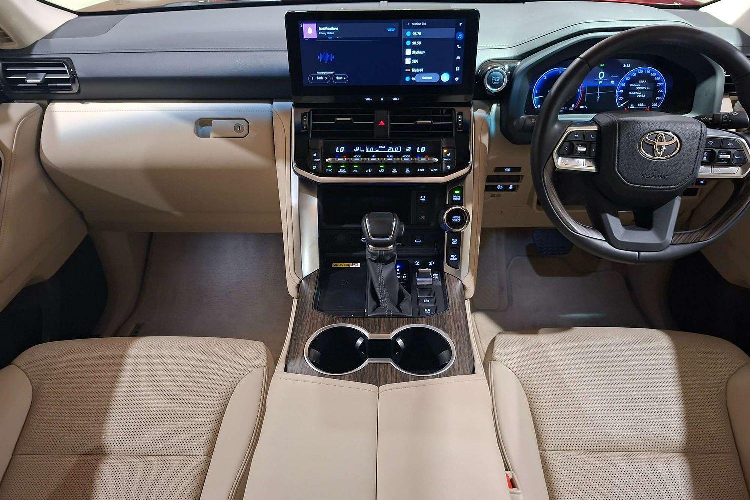2025 Toyota Landcruiser VX in Red