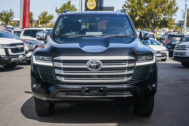 2025 Toyota Landcruiser Sahara in Black